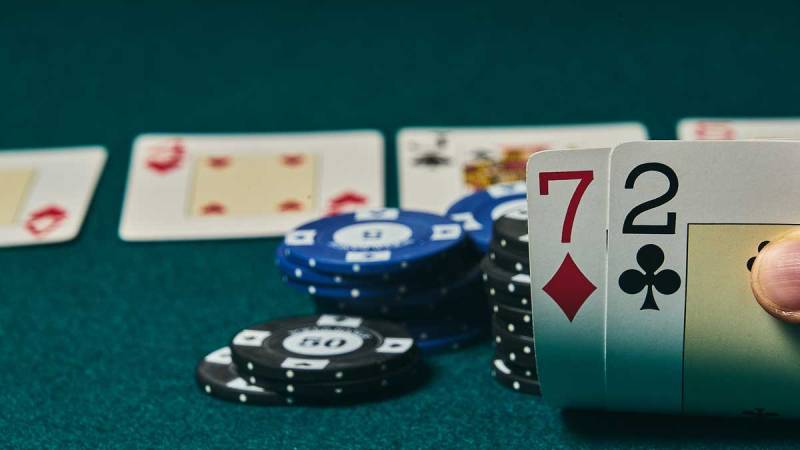 Tần suất bluff thế nào là hợp lý?